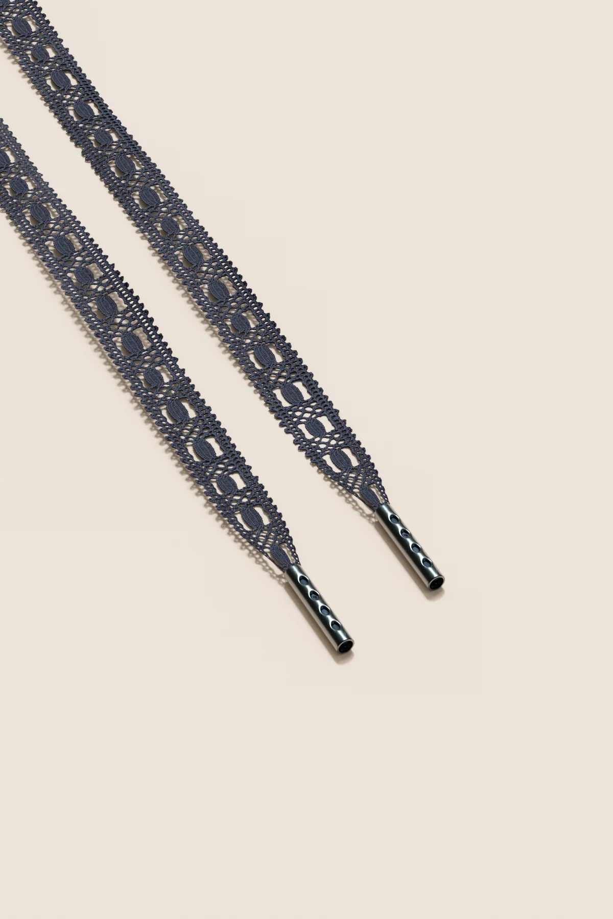 Senkels Dark Blue Crochet Shoelaces with Black Nickel Aglets