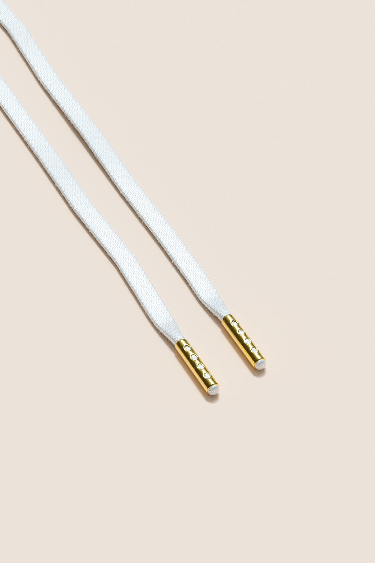 Senkels White 3mm Flat Waxed Shoelaces with Gold Aglets
