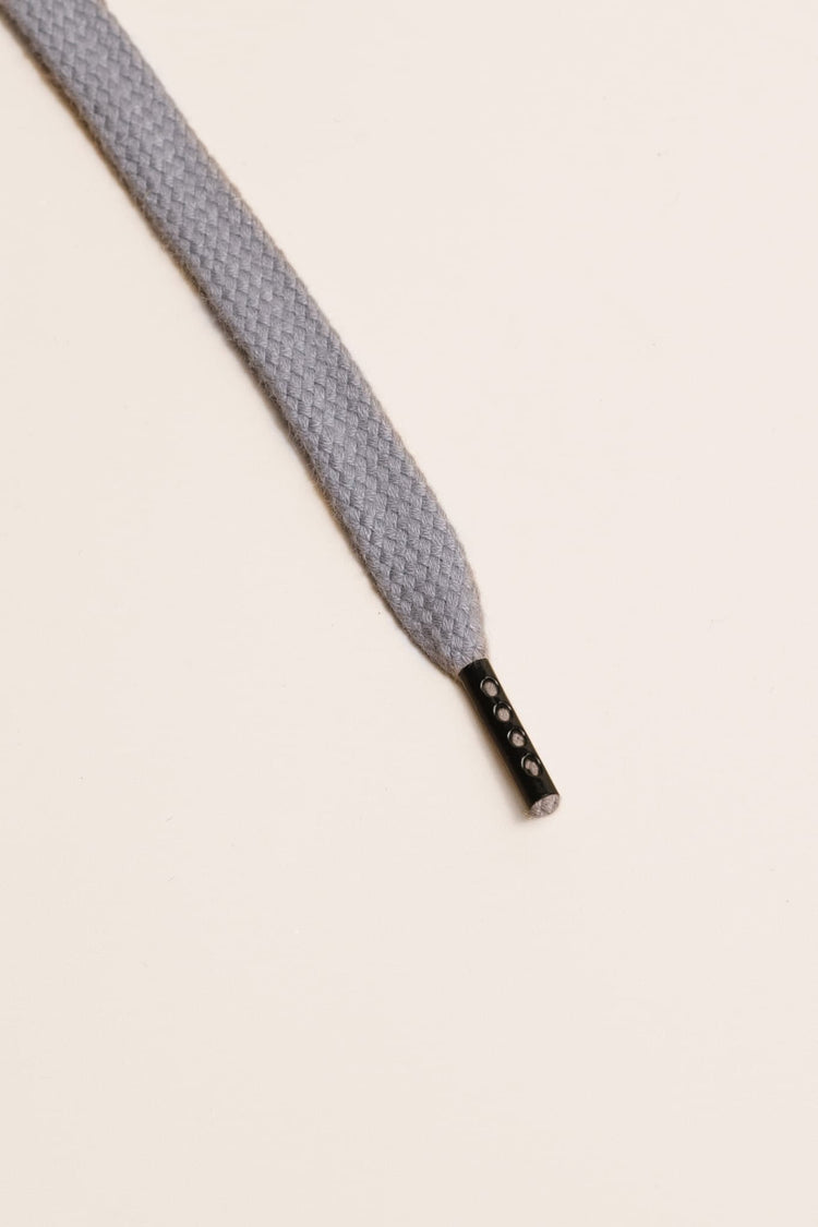 aluminium grey sneaker laces from Senkels. Organic cotton shoelaces for converse, vans and more sneaker brands