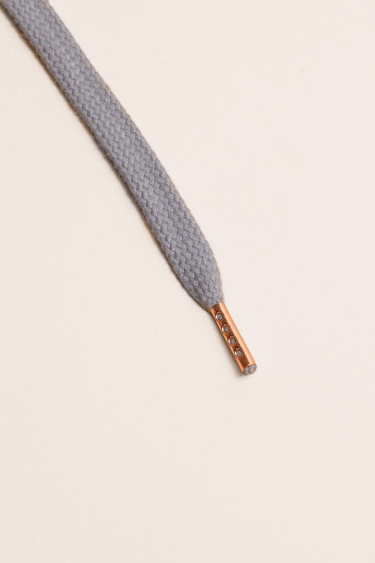 aluminium grey sneaker laces from Senkels. Organic cotton shoelaces for converse, vans and more sneaker brands