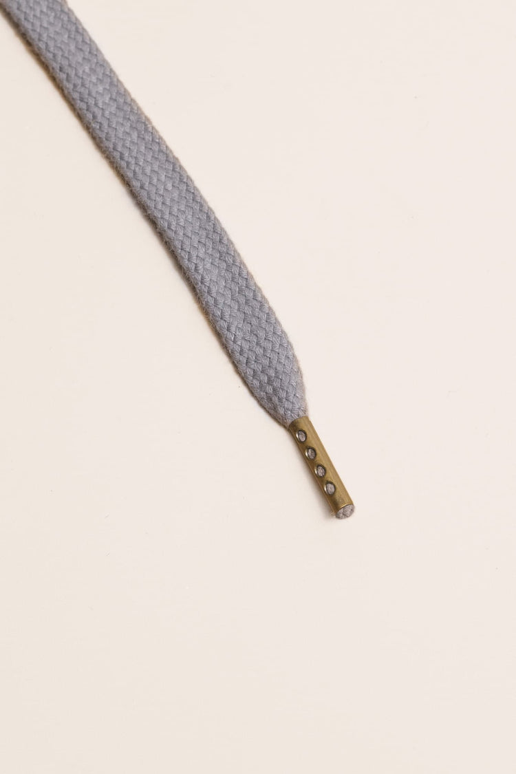 aluminium grey sneaker laces from Senkels. Organic cotton shoelaces for converse, vans and more sneaker brands