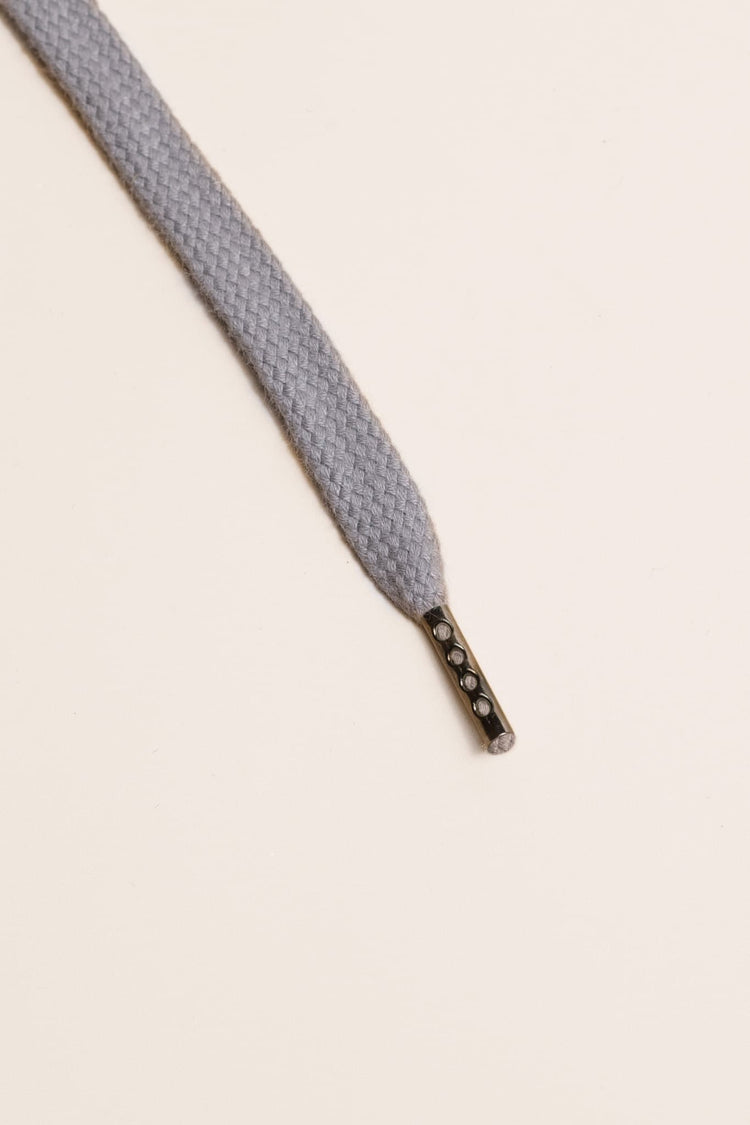 aluminium grey sneaker laces from Senkels. Organic cotton shoelaces for converse, vans and more sneaker brands